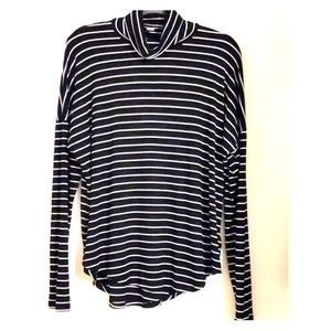 Michael Kors Turtle Neck Top. Size L